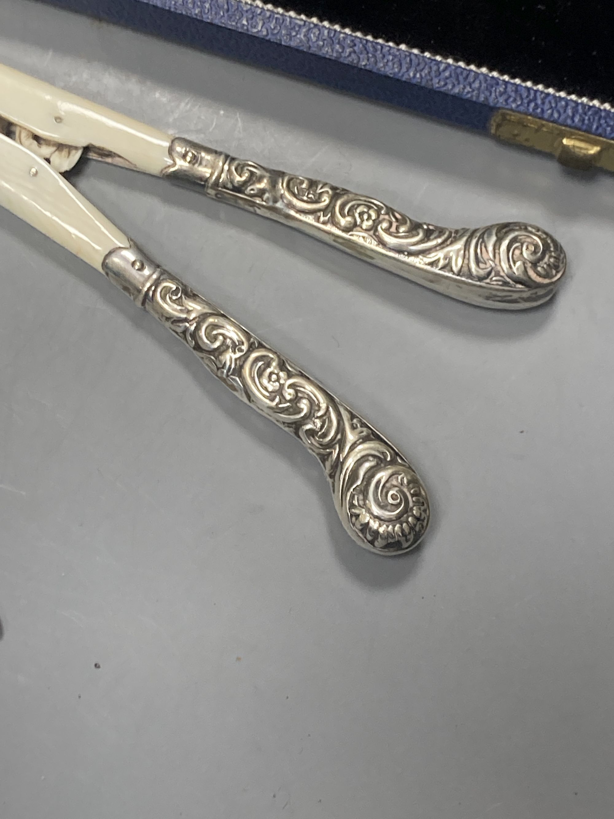 A cased set of six 1950s silver teaspoons, one other incomplete silver set and other flatware.